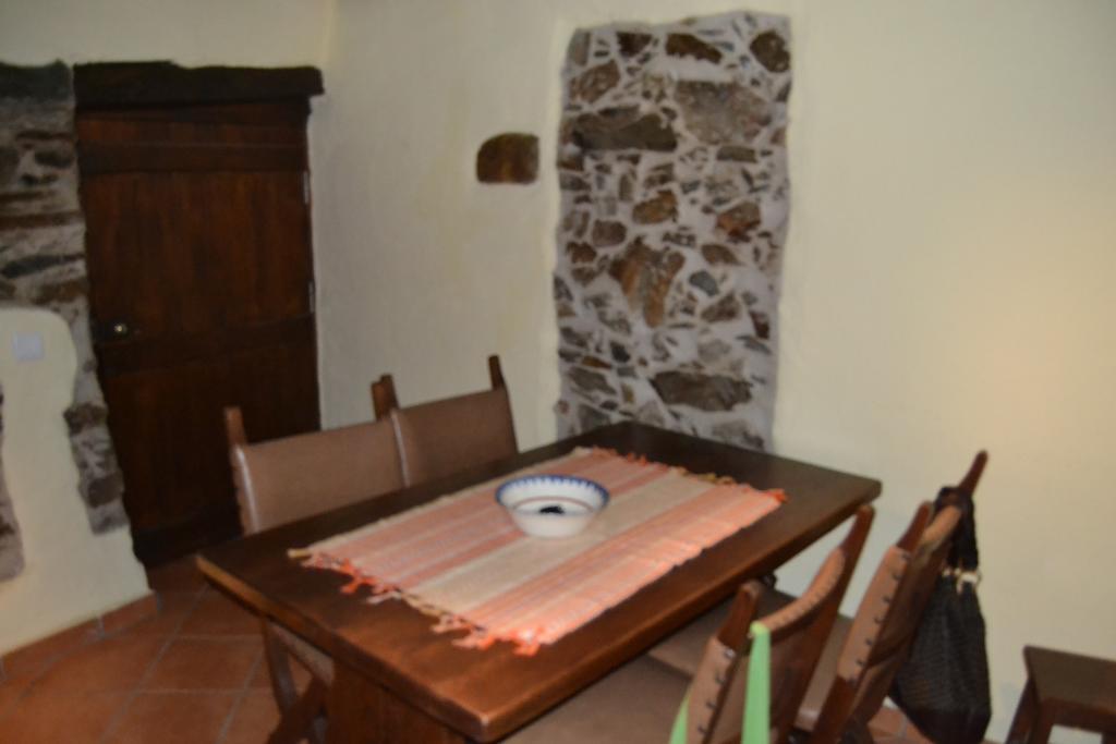 Talasnal Montanhas De Amor Lousã Exterior foto