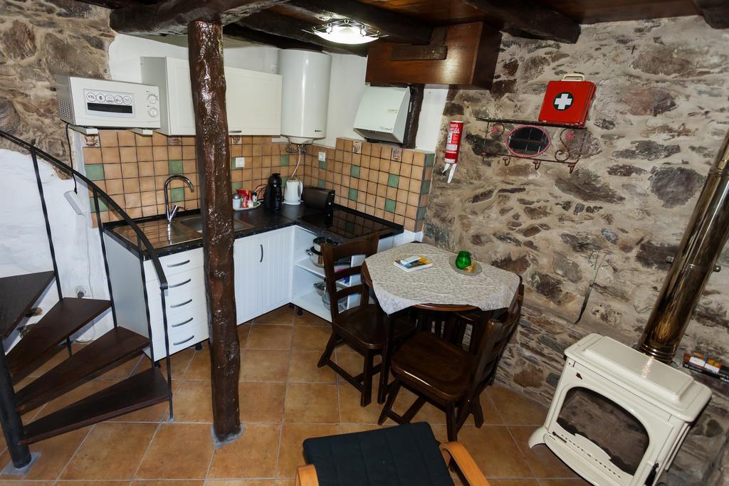 Talasnal Montanhas De Amor Lousã Exterior foto
