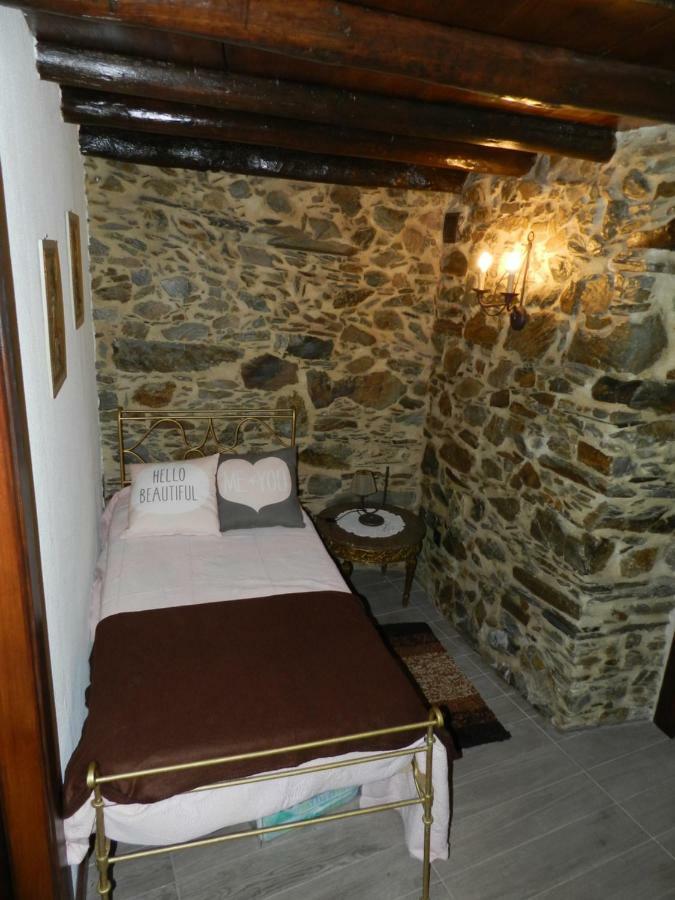 Talasnal Montanhas De Amor Lousã Exterior foto